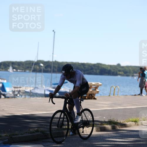 17.08.2025 - KN Förde Triathlon 2025 Yannick Fuchs http://msf.ph/oto/8625506 17.08.2025 12:49:07 Radfahren 422, 439, 415 meine-sportfotos.de