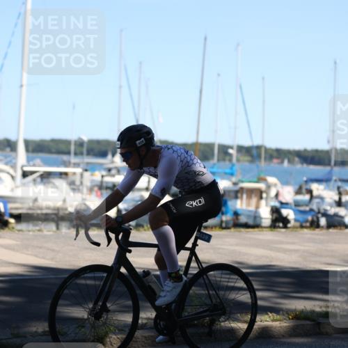 17.08.2025 - KN Förde Triathlon 2025 Yannick Fuchs http://msf.ph/oto/8625507 17.08.2025 12:49:08 Radfahren 422, 439 meine-sportfotos.de