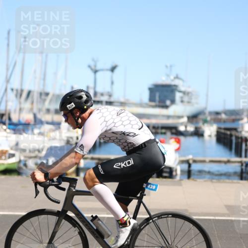 17.08.2025 - KN Förde Triathlon 2025 Yannick Fuchs http://msf.ph/oto/8625510 17.08.2025 12:49:08 Radfahren 422, 439 meine-sportfotos.de