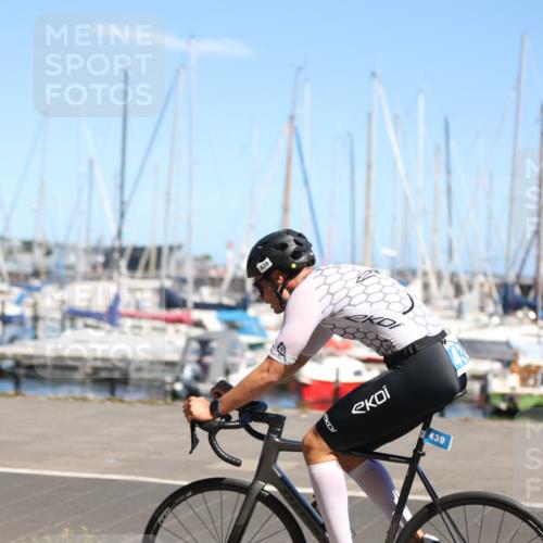 17.08.2025 - KN Förde Triathlon 2025 Yannick Fuchs http://msf.ph/oto/8625511 17.08.2025 12:49:08 Radfahren 422, 439 meine-sportfotos.de