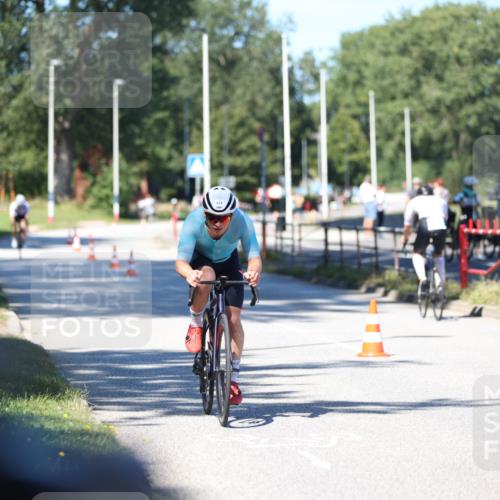 17.08.2025 - KN Förde Triathlon 2025 Yannick Fuchs http://msf.ph/oto/8625514 17.08.2025 12:49:12 Radfahren 419, 422, 439 meine-sportfotos.de