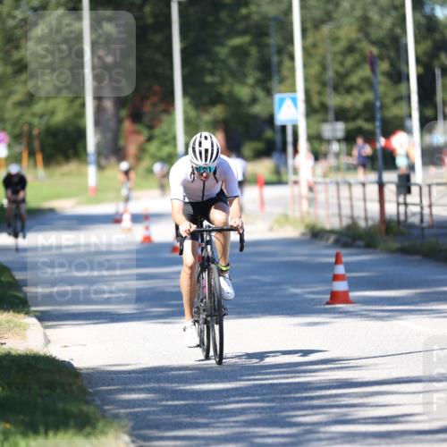 17.08.2025 - KN Förde Triathlon 2025 Yannick Fuchs http://msf.ph/oto/8625520 17.08.2025 12:49:16 Radfahren 419, 422, 423, 422 meine-sportfotos.de