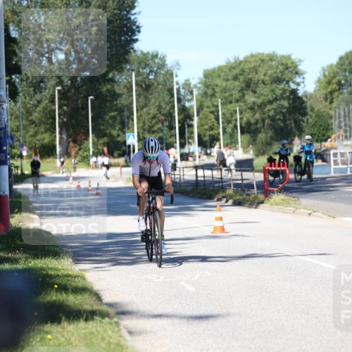 17.08.2025 - KN Förde Triathlon 2025 Yannick Fuchs http://msf.ph/oto/8625524 17.08.2025 12:49:17 Radfahren 419, 423, 441, 422 meine-sportfotos.de