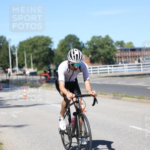 17.08.2025 - KN Förde Triathlon 2025 Yannick Fuchs http://msf.ph/oto/8625525 17.08.2025 12:49:18 Radfahren 419, 423, 441, 422 meine-sportfotos.de