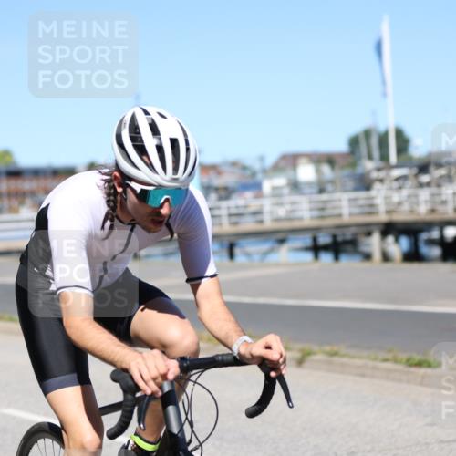 17.08.2025 - KN Förde Triathlon 2025 Yannick Fuchs http://msf.ph/oto/8625527 17.08.2025 12:49:18 Radfahren 419, 423, 441, 422 meine-sportfotos.de