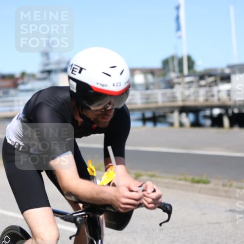 17.08.2025 - KN Förde Triathlon 2025 Yannick Fuchs http://msf.ph/oto/8625532 17.08.2025 12:49:23 Radfahren 413, 417, 423, 441, 419 meine-sportfotos.de