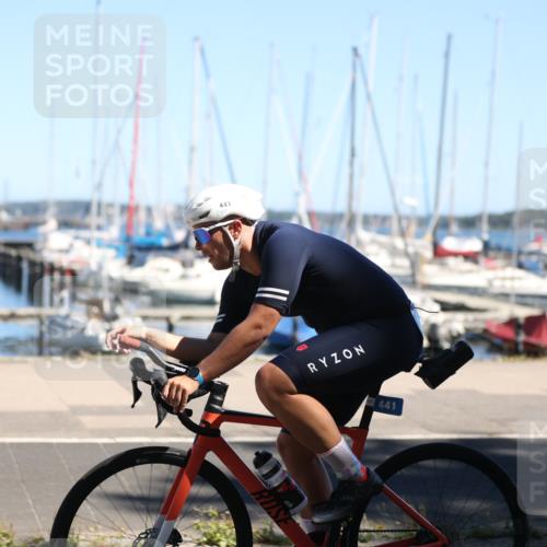 17.08.2025 - KN Förde Triathlon 2025 Yannick Fuchs http://msf.ph/oto/8625541 17.08.2025 12:49:28 Radfahren 413, 417, 441, 423 meine-sportfotos.de