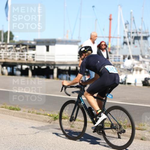 17.08.2025 - KN Förde Triathlon 2025 Yannick Fuchs http://msf.ph/oto/8625561 17.08.2025 12:49:40 Radfahren 424, 447, 413, 417 meine-sportfotos.de