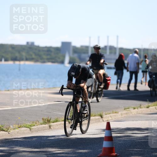 17.08.2025 - KN Förde Triathlon 2025 Yannick Fuchs http://msf.ph/oto/8625598 17.08.2025 12:50:19 Radfahren 416, 433, 440, 408, 442, 466 meine-sportfotos.de