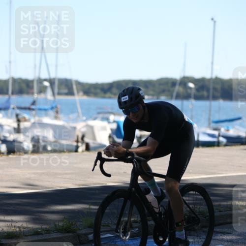 17.08.2025 - KN Förde Triathlon 2025 Yannick Fuchs http://msf.ph/oto/8625602 17.08.2025 12:50:20 Radfahren 416, 433, 440, 408, 466 meine-sportfotos.de