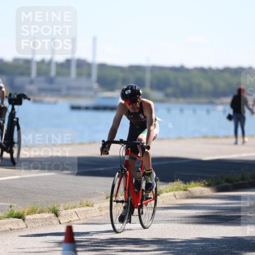 17.08.2025 - KN Förde Triathlon 2025 Yannick Fuchs http://msf.ph/oto/8625629 17.08.2025 12:50:32 Radfahren 395, 403, 439, 450, 433 meine-sportfotos.de