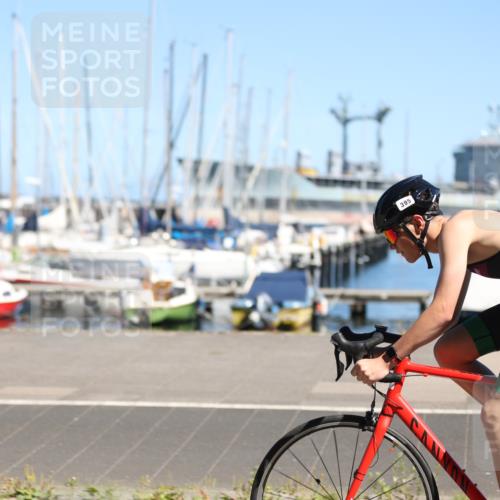 17.08.2025 - KN Förde Triathlon 2025 Yannick Fuchs http://msf.ph/oto/8625636 17.08.2025 12:50:34 Radfahren 395, 403, 439, 450, 433 meine-sportfotos.de