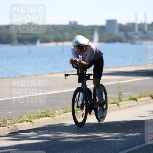 17.08.2025 - KN Förde Triathlon 2025 Yannick Fuchs http://msf.ph/oto/8625660 17.08.2025 12:50:45 Radfahren 428, 403, 439 meine-sportfotos.de