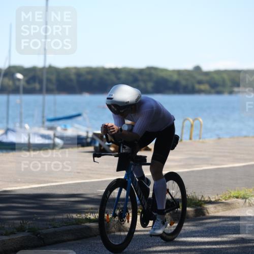 17.08.2025 - KN Förde Triathlon 2025 Yannick Fuchs http://msf.ph/oto/8625662 17.08.2025 12:50:46 Radfahren 428, 403, 439 meine-sportfotos.de