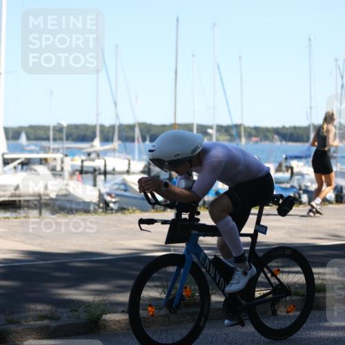 17.08.2025 - KN Förde Triathlon 2025 Yannick Fuchs http://msf.ph/oto/8625665 17.08.2025 12:50:47 Radfahren 428, 403, 439 meine-sportfotos.de