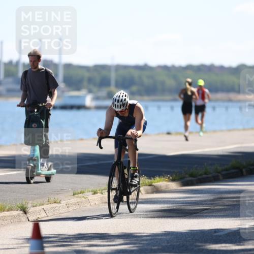 17.08.2025 - KN Förde Triathlon 2025 Yannick Fuchs http://msf.ph/oto/8625678 17.08.2025 12:51:06 Radfahren 424, 425, 446, 454, 464, 441, 456 meine-sportfotos.de