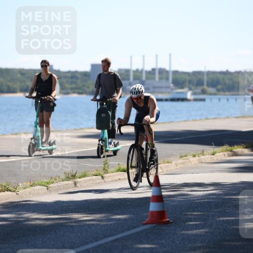 17.08.2025 - KN Förde Triathlon 2025 Yannick Fuchs http://msf.ph/oto/8625681 17.08.2025 12:51:07 Radfahren 424, 425, 446, 454, 464, 441, 456 meine-sportfotos.de