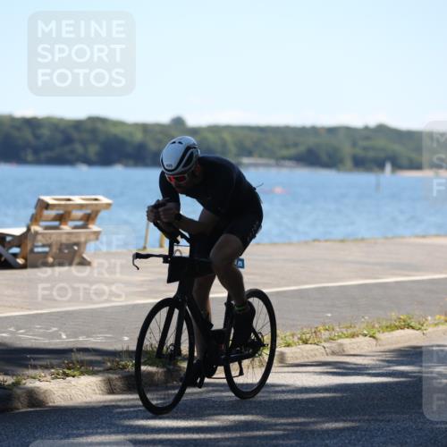 17.08.2025 - KN Förde Triathlon 2025 Yannick Fuchs http://msf.ph/oto/8625687 17.08.2025 12:51:09 Radfahren 424, 425, 446, 447, 454, 464, 441, 456 meine-sportfotos.de