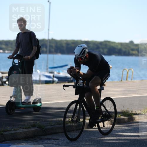 17.08.2025 - KN Förde Triathlon 2025 Yannick Fuchs http://msf.ph/oto/8625688 17.08.2025 12:51:10 Radfahren 424, 425, 446, 447, 454, 464, 441, 456, 464 meine-sportfotos.de
