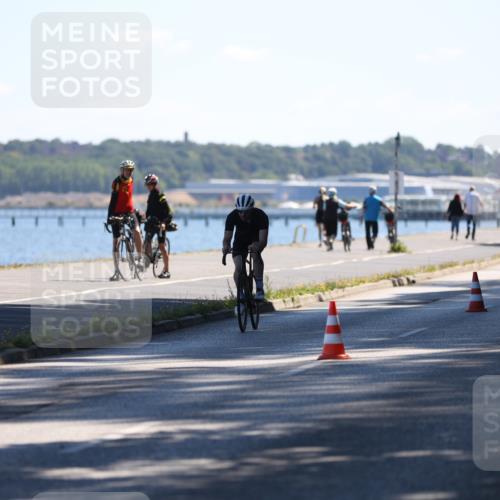 17.08.2025 - KN Förde Triathlon 2025 Yannick Fuchs http://msf.ph/oto/8625699 17.08.2025 12:51:28 Radfahren 408, 431, 445, 457, 458, 466 meine-sportfotos.de