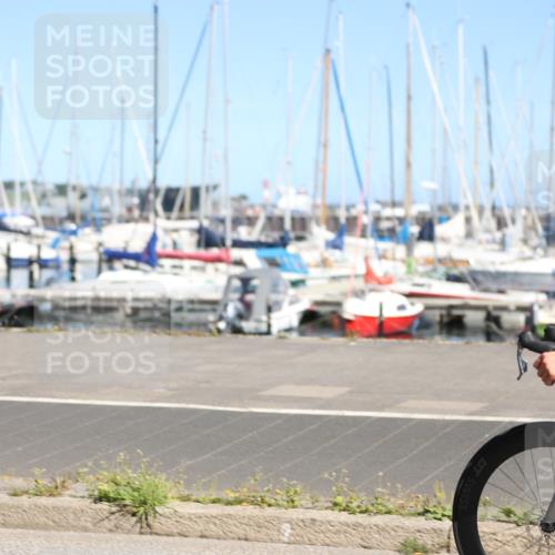 17.08.2025 - KN Förde Triathlon 2025 Yannick Fuchs http://msf.ph/oto/8625725 17.08.2025 12:51:40 Radfahren 430, 434, 458, 408, 458, 466 meine-sportfotos.de