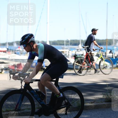 17.08.2025 - KN Förde Triathlon 2025 Yannick Fuchs http://msf.ph/oto/8625728 17.08.2025 12:51:53 Radfahren 403, 416, 433, 440, 473, 430 meine-sportfotos.de