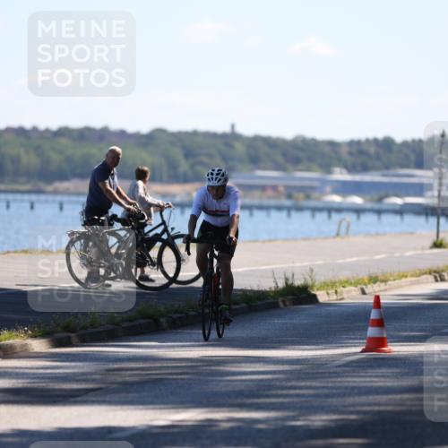 17.08.2025 - KN Förde Triathlon 2025 Yannick Fuchs http://msf.ph/oto/8625735 17.08.2025 12:52:01 Radfahren 450, 452, 403, 416, 433, 473 meine-sportfotos.de