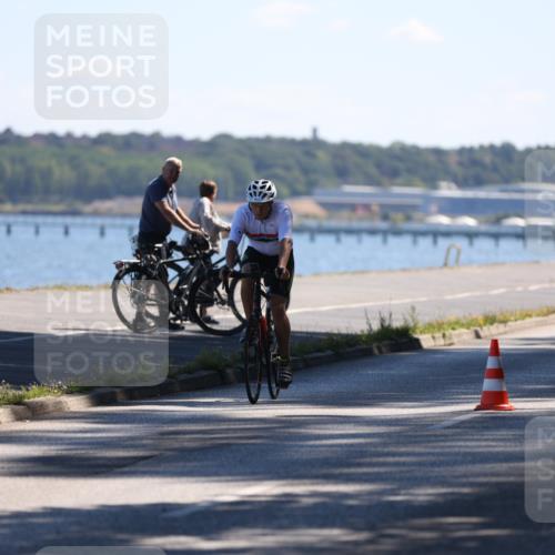 17.08.2025 - KN Förde Triathlon 2025 Yannick Fuchs http://msf.ph/oto/8625736 17.08.2025 12:52:01 Radfahren 450, 452, 403, 416, 433, 473 meine-sportfotos.de