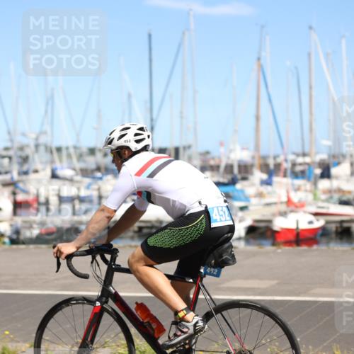 17.08.2025 - KN Förde Triathlon 2025 Yannick Fuchs http://msf.ph/oto/8625748 17.08.2025 12:52:05 Radfahren 395, 450, 452, 403, 416 meine-sportfotos.de