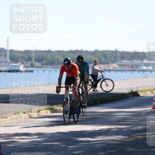 17.08.2025 - KN Förde Triathlon 2025 Yannick Fuchs http://msf.ph/oto/8625751 17.08.2025 12:52:14 Radfahren 395, 428, 437, 448, 472, 450 meine-sportfotos.de