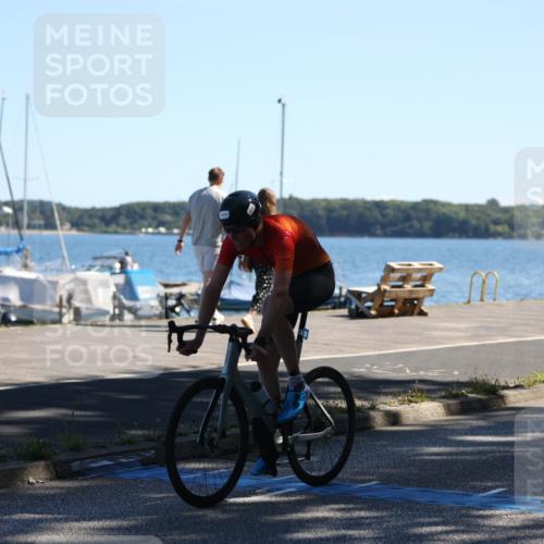 17.08.2025 - KN Förde Triathlon 2025 Yannick Fuchs http://msf.ph/oto/8625755 17.08.2025 12:52:16 Radfahren 395, 428, 437, 448, 472, 450 meine-sportfotos.de