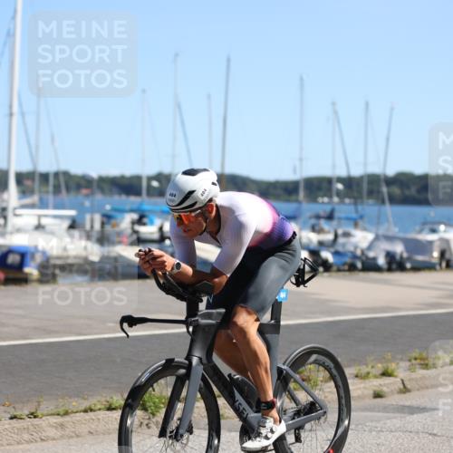 17.08.2025 - KN Förde Triathlon 2025 Yannick Fuchs http://msf.ph/oto/8625773 17.08.2025 12:52:49 Radfahren 402, 404, 445, 446, 460, 464, 426, 446 meine-sportfotos.de