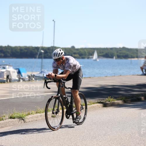 17.08.2025 - KN Förde Triathlon 2025 Yannick Fuchs http://msf.ph/oto/8625780 17.08.2025 12:52:55 Radfahren 402, 445, 460, 404, 446, 464 meine-sportfotos.de