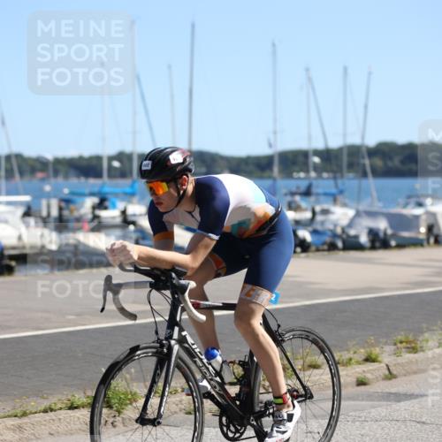 17.08.2025 - KN Förde Triathlon 2025 Yannick Fuchs http://msf.ph/oto/8625781 17.08.2025 12:52:56 Radfahren 402, 445, 460, 402, 404, 460, 464 meine-sportfotos.de