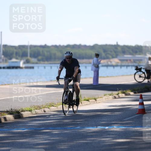 17.08.2025 - KN Förde Triathlon 2025 Yannick Fuchs http://msf.ph/oto/8625800 17.08.2025 12:53:24 Radfahren 411, 430, 435, 436, 461, 473, 476, 509, 458 meine-sportfotos.de