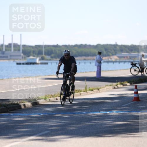 17.08.2025 - KN Förde Triathlon 2025 Yannick Fuchs http://msf.ph/oto/8625801 17.08.2025 12:53:24 Radfahren 411, 430, 435, 436, 461, 473, 476, 509, 458 meine-sportfotos.de