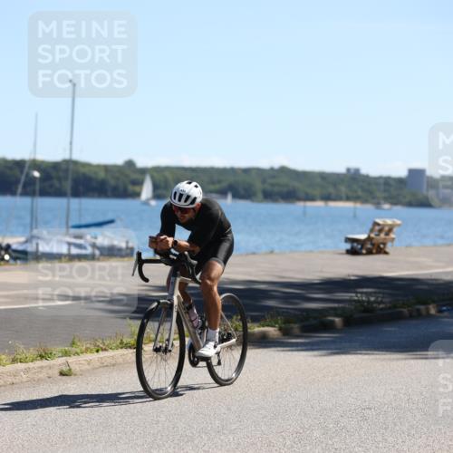 17.08.2025 - KN Förde Triathlon 2025 Yannick Fuchs http://msf.ph/oto/8625834 17.08.2025 12:53:39 Radfahren 401, 418, 432, 452, 465, 471, 472, 493, 401, 430, 476 meine-sportfotos.de