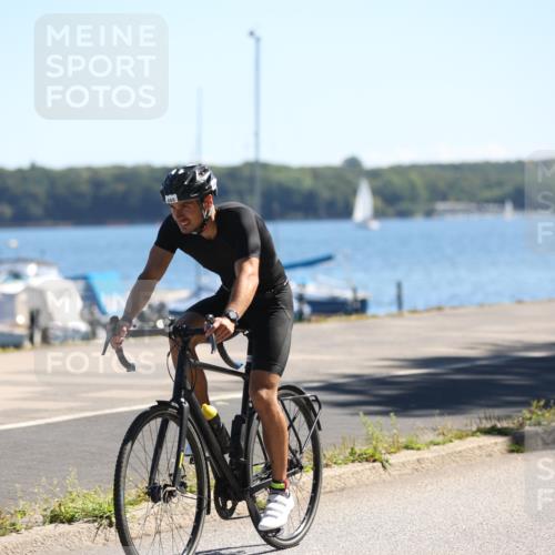 17.08.2025 - KN Förde Triathlon 2025 Yannick Fuchs http://msf.ph/oto/8625849 17.08.2025 12:53:47 Radfahren 437, 452, 465, 418, 432, 452, 465, 472, 493 meine-sportfotos.de