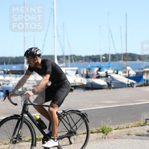 17.08.2025 - KN Förde Triathlon 2025 Yannick Fuchs http://msf.ph/oto/8625850 17.08.2025 12:53:47 Radfahren 437, 452, 465, 418, 432, 452, 465, 472, 493 meine-sportfotos.de