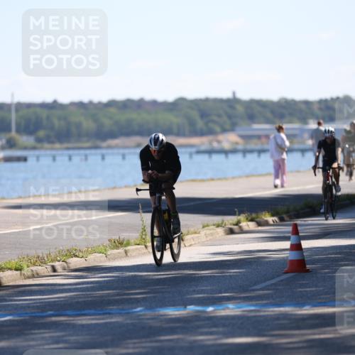 17.08.2025 - KN Förde Triathlon 2025 Yannick Fuchs http://msf.ph/oto/8625857 17.08.2025 12:54:14 Radfahren 398, 409, 412, 453, 459, 470, 475, 404, 469 meine-sportfotos.de