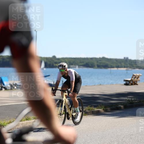 17.08.2025 - KN Förde Triathlon 2025 Yannick Fuchs http://msf.ph/oto/8625868 17.08.2025 12:54:18 Radfahren 402, 409, 412, 453, 459, 460, 470, 475, 398, 404 meine-sportfotos.de