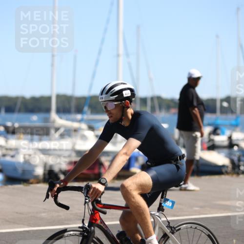 17.08.2025 - KN Förde Triathlon 2025 Yannick Fuchs http://msf.ph/oto/8625873 17.08.2025 12:54:20 Radfahren 402, 409, 412, 453, 460, 470, 479, 398, 409, 459, 475 meine-sportfotos.de