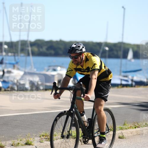 17.08.2025 - KN Förde Triathlon 2025 Yannick Fuchs http://msf.ph/oto/8625877 17.08.2025 12:54:21 Radfahren 402, 412, 453, 460, 470, 479, 398, 409, 459, 475 meine-sportfotos.de