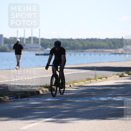 17.08.2025 - KN Förde Triathlon 2025 Yannick Fuchs http://msf.ph/oto/8625895 17.08.2025 12:54:51 Radfahren 396, 401, 411, 435, 443, 461, 483, 498 meine-sportfotos.de