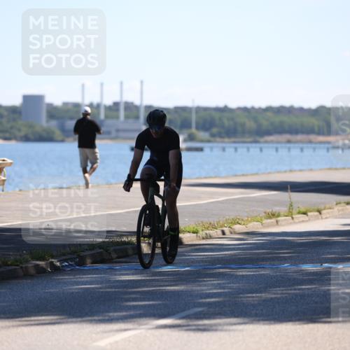 17.08.2025 - KN Förde Triathlon 2025 Yannick Fuchs http://msf.ph/oto/8625896 17.08.2025 12:54:52 Radfahren 396, 401, 411, 435, 443, 461, 483, 498 meine-sportfotos.de
