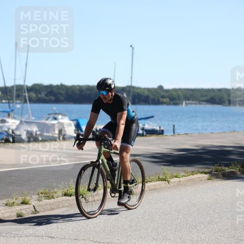 17.08.2025 - KN Förde Triathlon 2025 Yannick Fuchs http://msf.ph/oto/8625897 17.08.2025 12:54:53 Radfahren 396, 401, 411, 435, 443, 461, 483, 498 meine-sportfotos.de