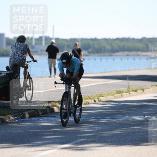 17.08.2025 - KN Förde Triathlon 2025 Yannick Fuchs http://msf.ph/oto/8625921 17.08.2025 12:55:24 Radfahren 406, 421, 465, 493 meine-sportfotos.de