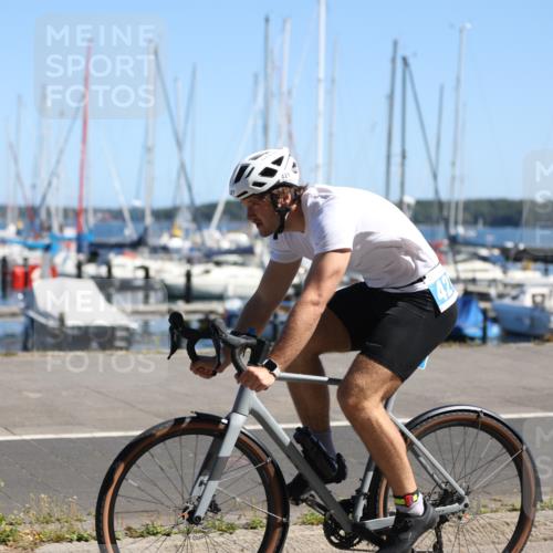 17.08.2025 - KN Förde Triathlon 2025 Yannick Fuchs http://msf.ph/oto/8625935 17.08.2025 12:55:29 Radfahren 421, 455, 465, 406, 421, 465 meine-sportfotos.de