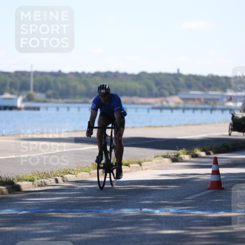 17.08.2025 - KN Förde Triathlon 2025 Yannick Fuchs http://msf.ph/oto/8625938 17.08.2025 12:55:38 Radfahren 357, 398, 414, 455, 475 meine-sportfotos.de