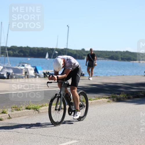 17.08.2025 - KN Förde Triathlon 2025 Yannick Fuchs http://msf.ph/oto/8625947 17.08.2025 12:55:43 Radfahren 357, 398, 409, 414, 475, 544, 414, 455 meine-sportfotos.de